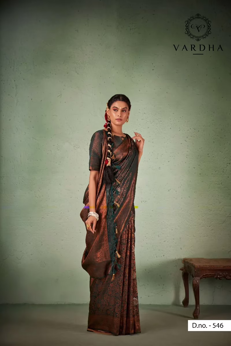 Anvaya Green Zari Women Saree - Image 2