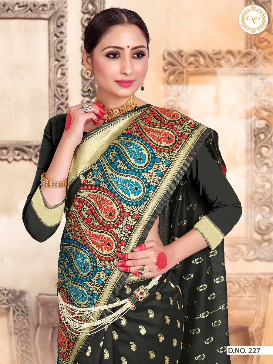 Kashmiri Silk Black Women Woven Saree - Image 2