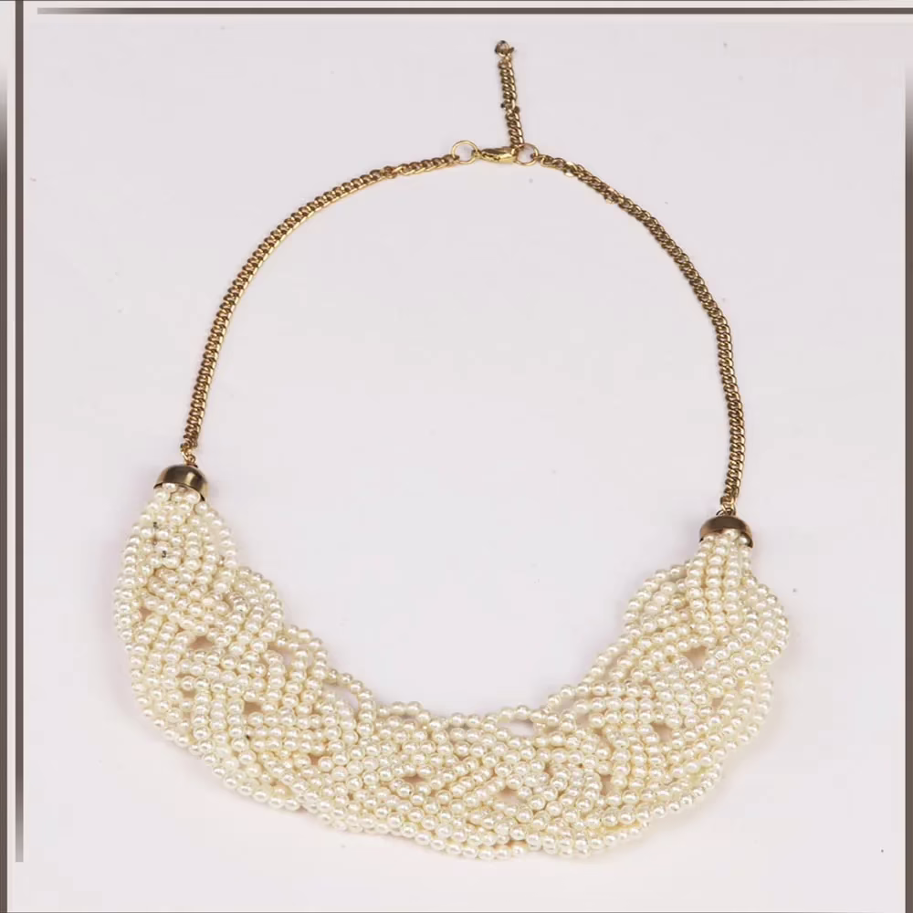Pazaar Off-white and Golden Metal Festival Necklace - Image 2