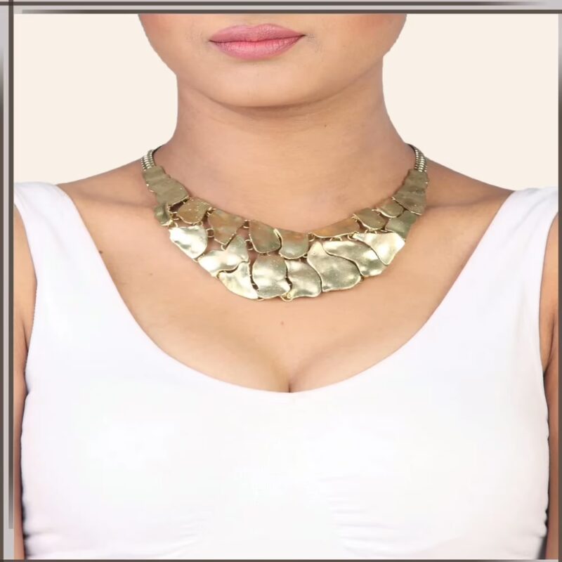 Pazaar Golden Metal Festival Necklace