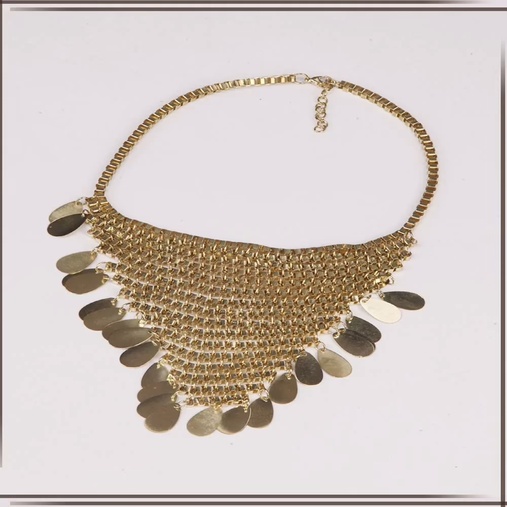 Pazaar Golden Metal Festival Necklace - Image 2