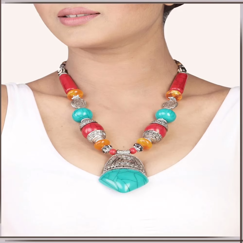 Pazaar Golden Metal Festival Necklace - Image 2