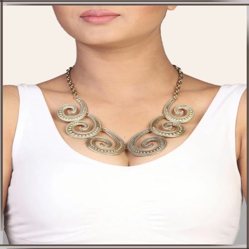 Pazaar Golden Metal Festival Necklace