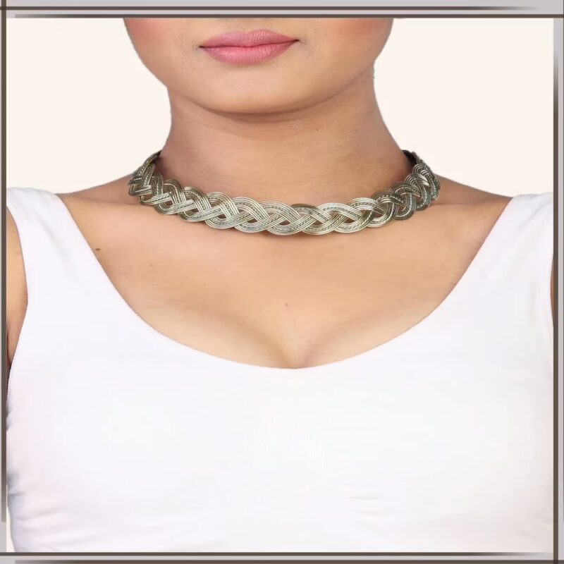 Pazaar Golden and Off-white Metal Festival Necklace