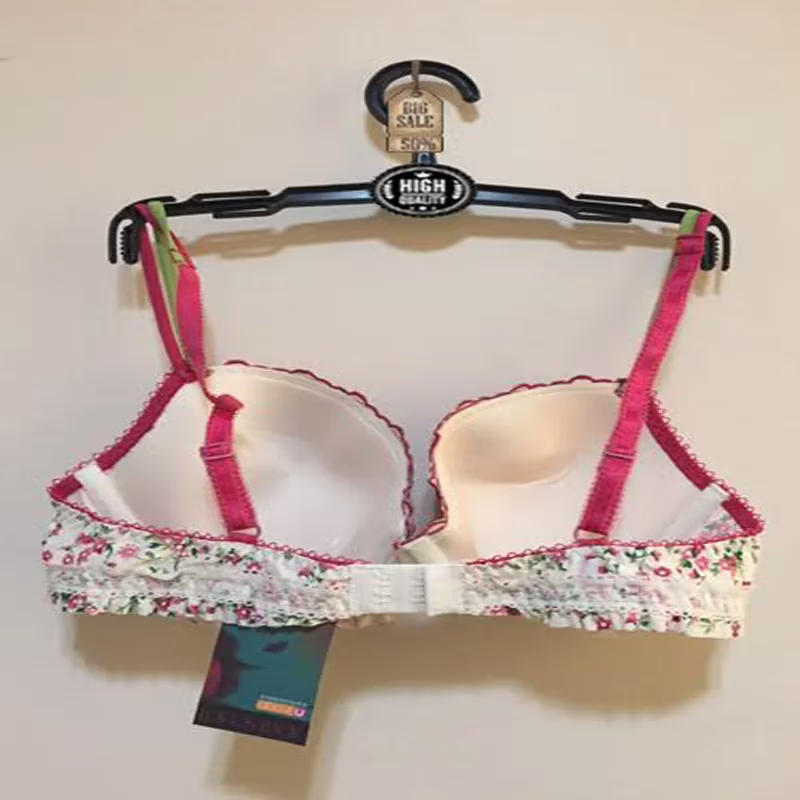 About U Soft Padded Floral Lace Red/White Bra - Image 3