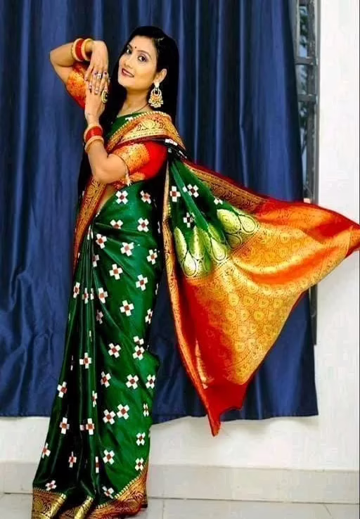 Aakarsha Green Refined Satin Silk Sarees